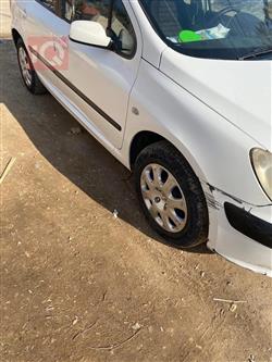 بیجۆ 307